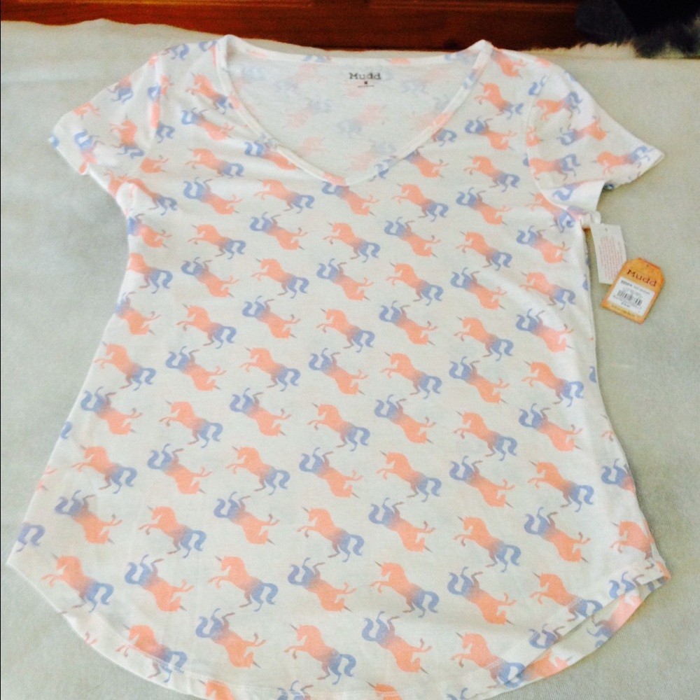 Unicorn tee